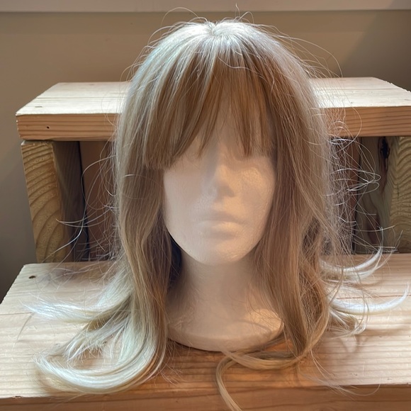 NWT 15” approx light blonde sandy lights bangs human blended wig ombré gradient - Picture 15 of 16